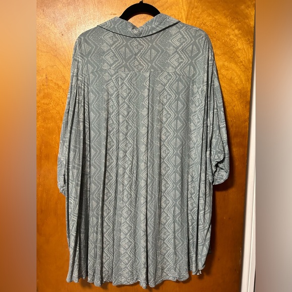 Talulah Button Down Shirt - Picture 2 of 7